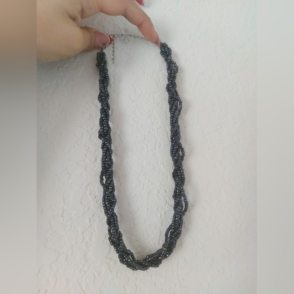 Shiny Black Bead Necklace
